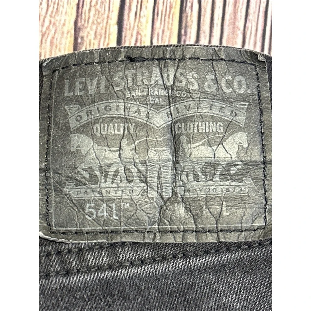 Levi's 551 Jeans Original Fit Straight Leg‎ Black Denim Pants Men's 44W/30W